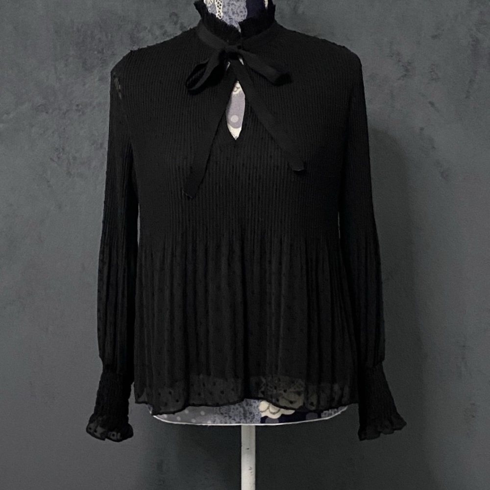 Max Studio Blouse Women Small Petite Black Swiss Dot Ruffle Tie Neck Pleated top